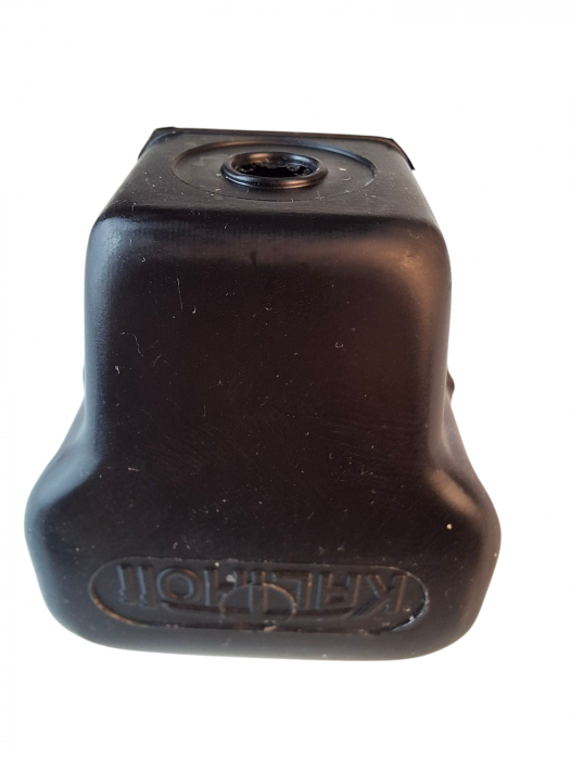 Fisa stecher negru unghiular cauciucat solid 230V 16A max. 2,5 mm² IP44 [6]