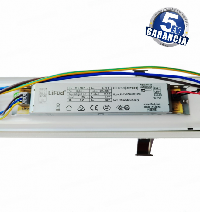 Lampa industriala corp led 120cm 33W 4000K alb natural 4620lm 140lm/W ABS+PC cu cleme metalice fara palpaire IP65 5 ani garantie pentru hale sau depozite [4]