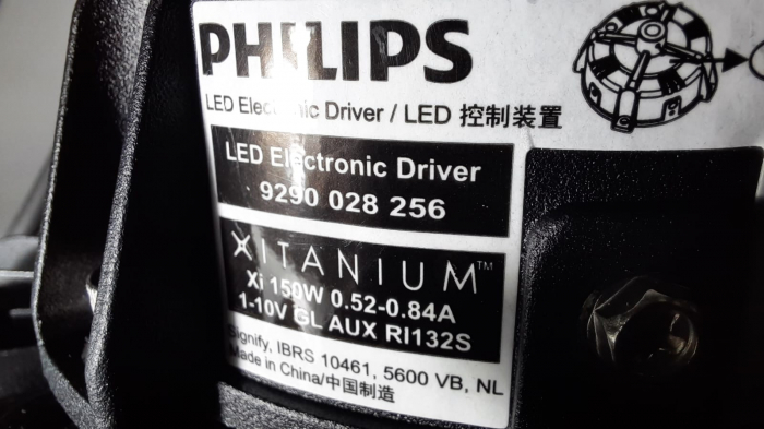 Lampa industriala LED Philips Xitanium 150W 25500lm 170lm/W 4000K 285mm IP65 dimabila 5 ani garantie [7]
