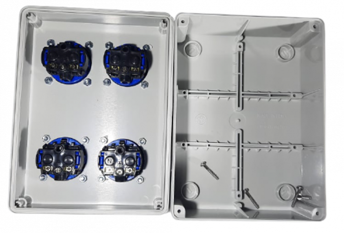 Panou din plastic echipat 190x140mm cu 4 prize schuko IP44 [2]