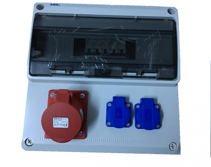 Panou din plastic pentru exterior echipat 1 priza 5P 32A 2 prize monofazice IP44 [1]