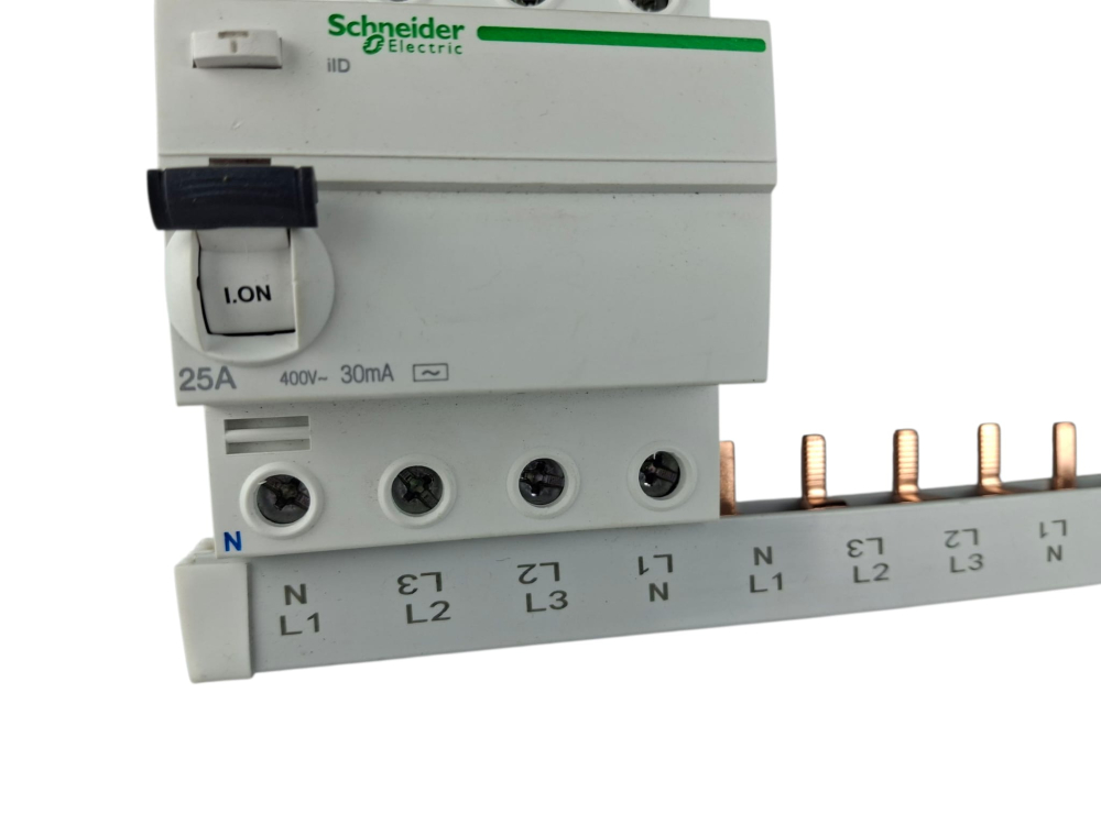 Pieptene busbar tip pin 4 poli (3x4 module) 12 module 80A  210mm 16mm² pentru conexiuni electrice in sigurante L1, L2, L3, N, izolata [10]