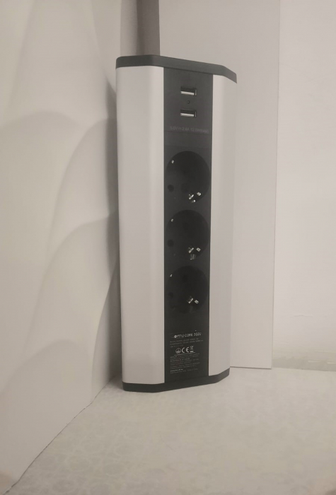 Prelungitor grup 4 prize schuko pentru colt montaj pe blat sau birou 16A 3680W 230V cablu 1.8 metri 3G1.5 si led indicator de prezenta tensiune [17]