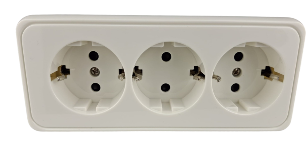 Priza tripla alba aplicata 16A cu CP si protectie copii IP20 150x65mm [2]