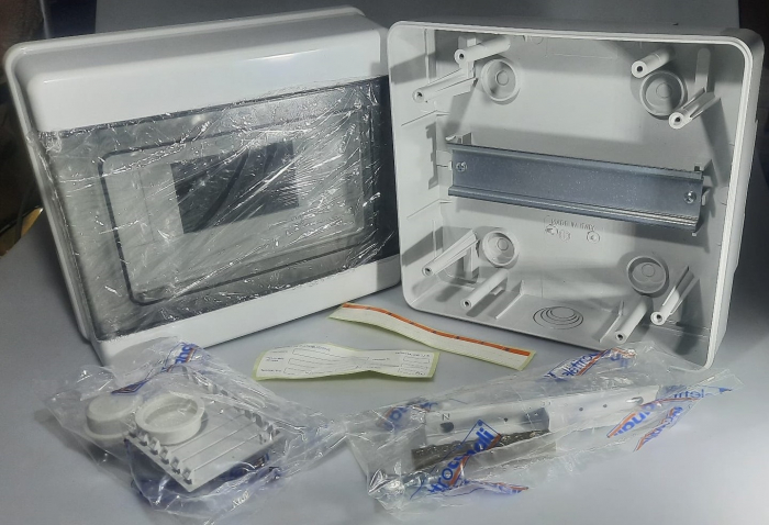 Tablou electric aplicat Elettrocanali 8 module IP65 IK08 cu usa transparenta fumurie [7]