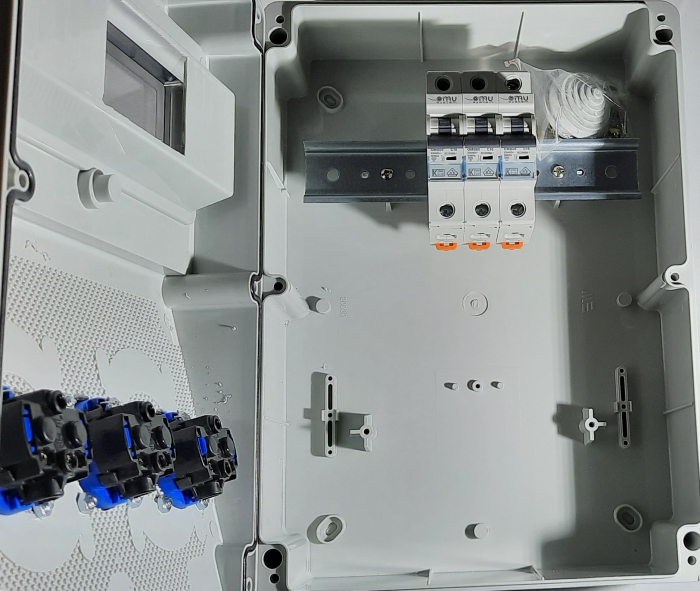 Tablou electric echipat cu 3 prize monofazice schuko 16A panou organizare de santier cu sigurante IP54 [5]