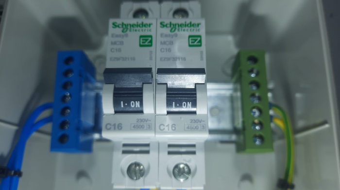 Tablou organizare de santier 7 module cu sigurante Schneider curba C precablat echipat cu 2 prize monofazice schuko 16A IP54 [5]