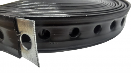 Banda 19x2mm metalica perforata cu invelis de PVC lungime 10m diametru gaura 6.5mm folosita pentru prindere sau fixare [2]