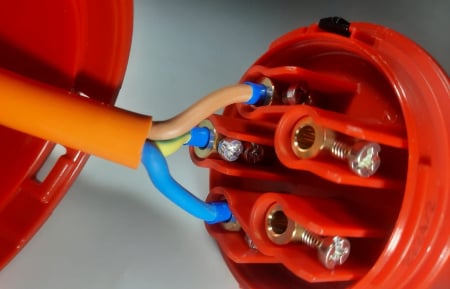 Cordon adaptor cu stecher fisa 5 poli 16A 3P+N+E si priza schuko 230V cu capac cauciucata 16A IP44 [2]