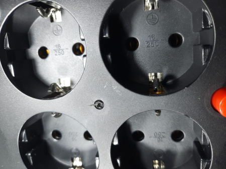 Derulator cu cablu 3x2.5mm2 si siguranţǎ – 40m [5]