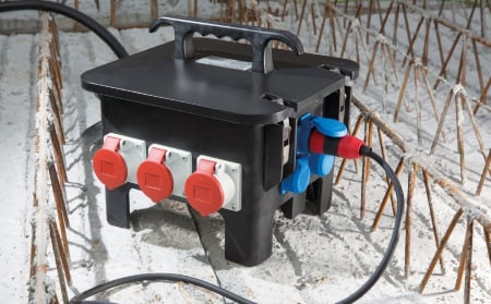 Distribuitor de putere pentru santier 32A 22kW IP44 intrare cablu H07RN-F 5G6 2m fisa 5 poli 6h 32A iesire 2 x prize CEE 5 poli 16A , 1 x priza CEE 5 poli 32A si 4 prize schuko IP44 [5]