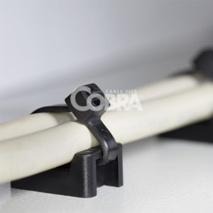 Set 100 buc suport cleme albe tip sa 15x9.5 din plastic pentru prindere colier plastic 9700 Cobra [4]