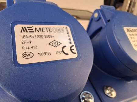 Tablou electric echipat cu 3 prize monofazice industriale 16A panou organizare de santier cu sigurante si legaturi - precablat IP44 [10]