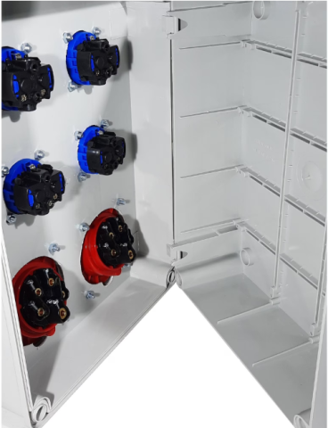 Tablou electric echipat pentru distributie, organizare de santier cu o priza 5 poli 16A, o priza 5 poli 32A si 4 prize monofazice IP44 [3]