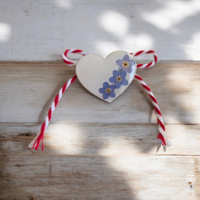 Brosa Martisor 3 flori de Nu Ma Uita [4]