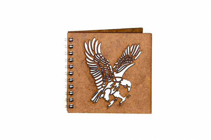 Agenda 10x10 personalizata din lemn cu vultur [1]