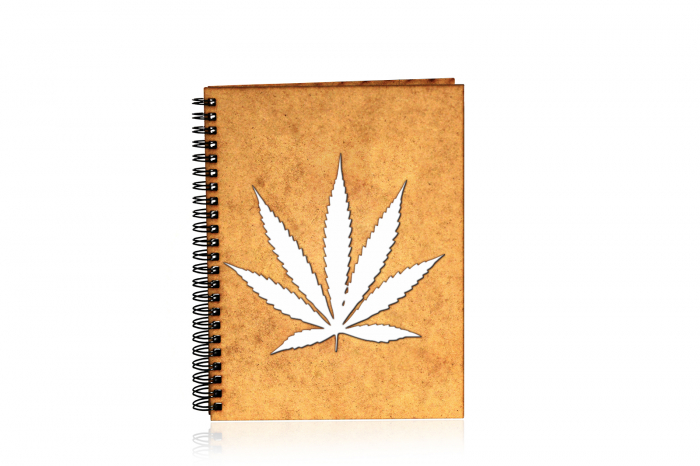 Agenda A5 personalizata din lemn cu frunza de marijuana [2]
