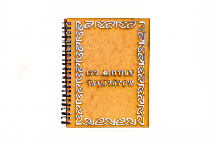 Agenda A5 personalizata din lemn cu mesaj "Cel mai bun invatator" [2]