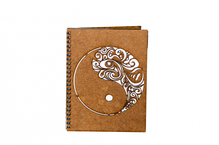 Agenda A5 personalizata din lemn Yin-Yang [2]