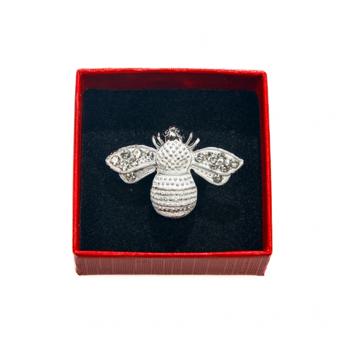 Brosa mica eleganta cu albinuta alba [2]