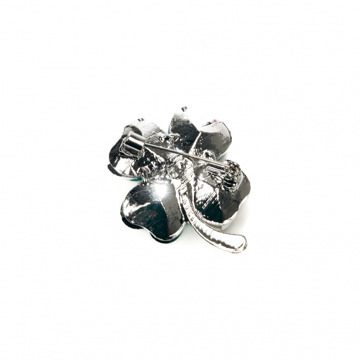 Brosa medie eleganta argintie cu trifoi verde [4]