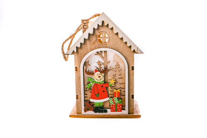 Casuta din lemn care lumineaza [4]