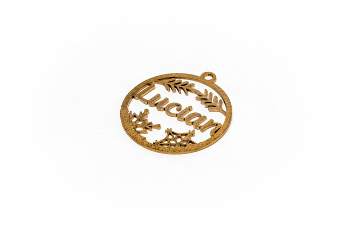 Decoratiune aurie din lemn cu nume - Lucian [2]