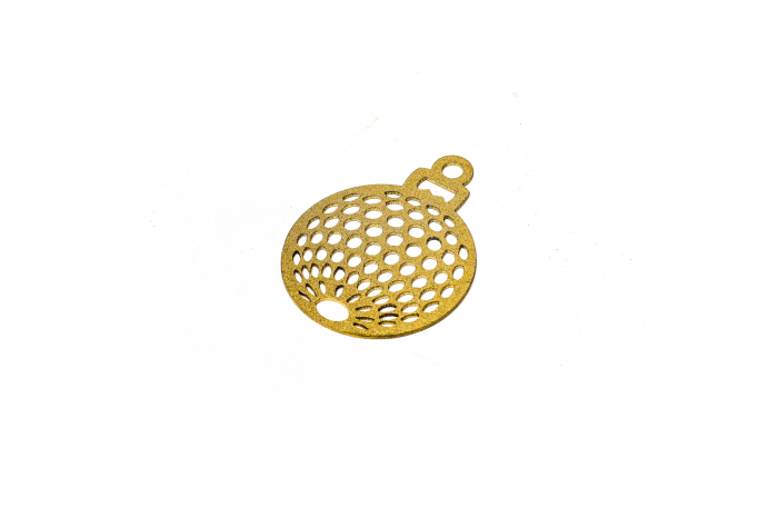 Decoratiune din lemn aurie Glob cu gauri [2]