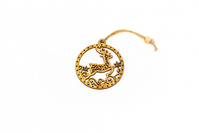 Decoratiune din lemn glob cu ren [2]