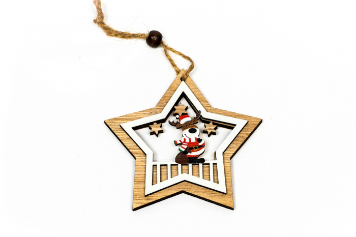 Decoratiune din lemn stea cu ren [2]