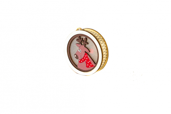 Decoratiune rotunda din lemn care lumineaza cu ren [3]