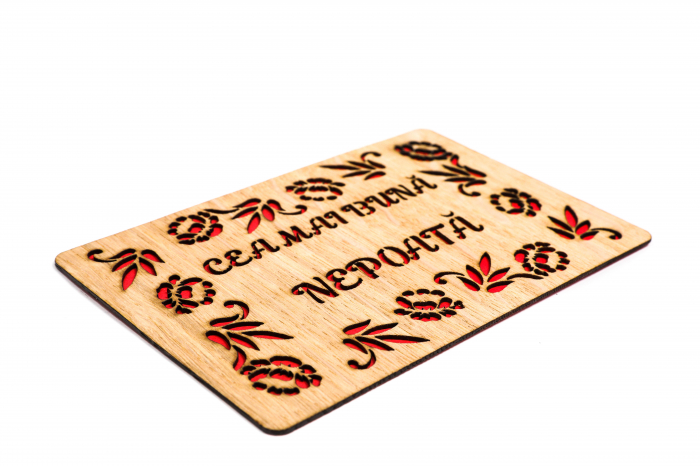 Felicitare personalizata din lemn - Cea mai buna nepoata! [2]