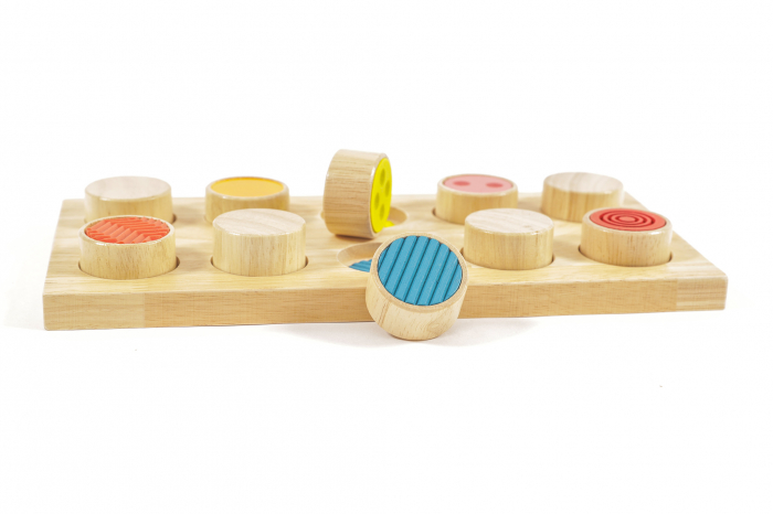 Jucarie cu suprafete - jucarii Montessori [3]