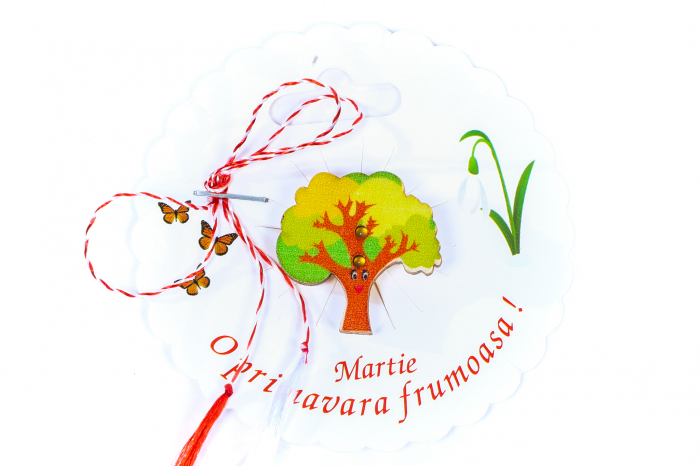 Martisor-brosa cu un copacel