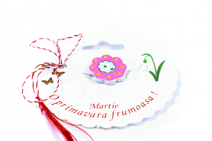 Martisor-brosa cu o floare roz cu stelute galbene [2]