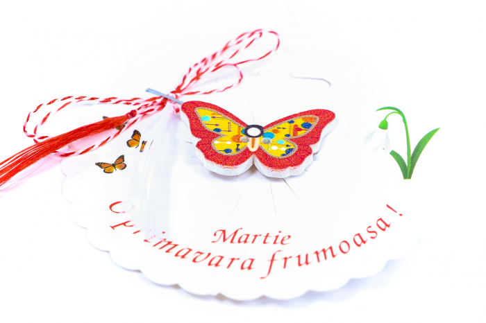 Martisor-brosa cu un fluturas rosu cu galben [2]