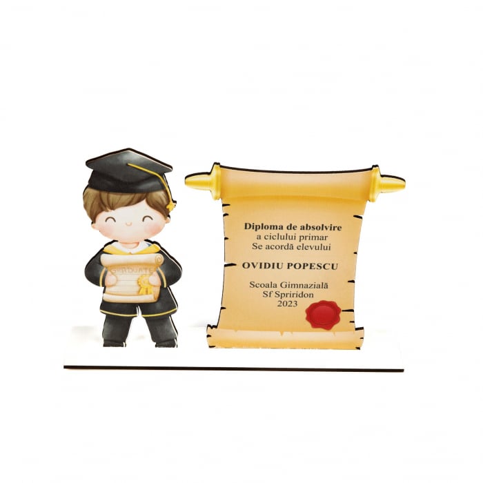 Placheta personalizata din lemn cu baiat saten si diploma de absolvire [2]