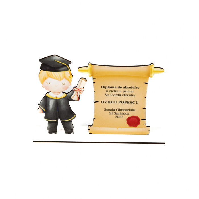 Placheta personalizata din lemn cu baiat blond si diploma de absolvire [2]