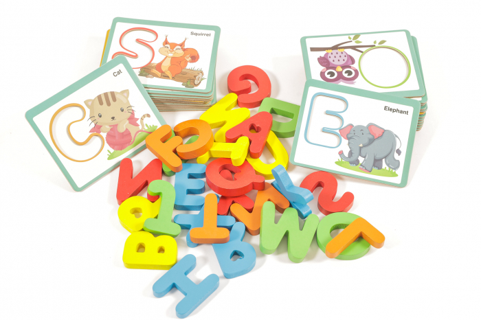 Puzzle din lemn cu litere si animale - jucarii Montessori [2]