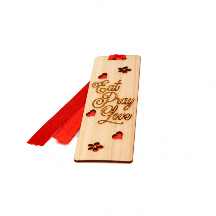Semn de carte din lemn cu mesaj: eat, pray, love [2]