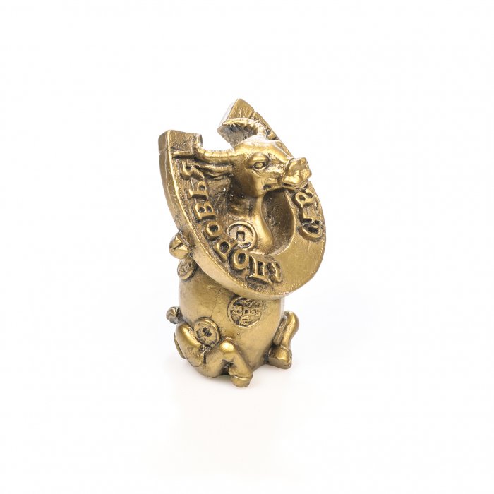Statueta mica Feng Shui Bivol cu potcoava pentru noroc [3]