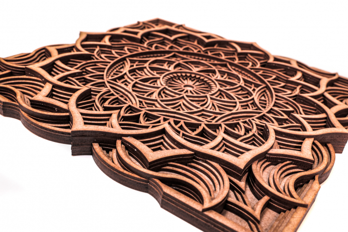 Tablou cu mandala din lemn in straturi [2]