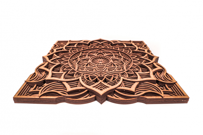 Tablou cu mandala din lemn in straturi [3]