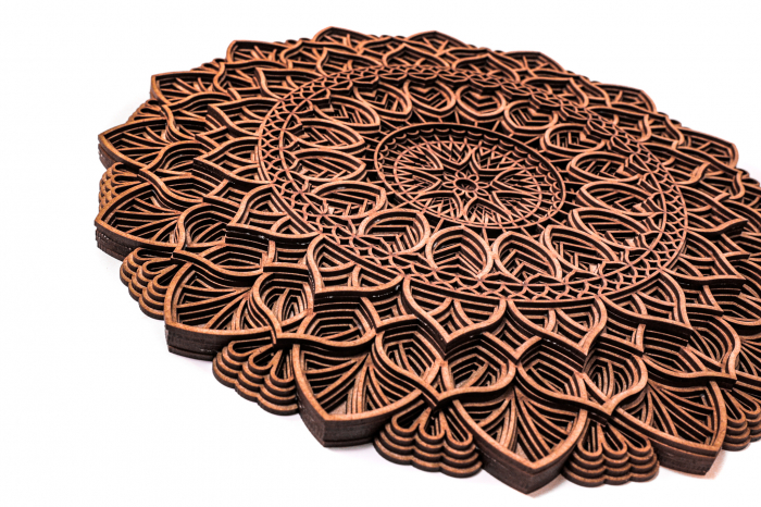 Mandala cu steluta din lemn in straturi [4]