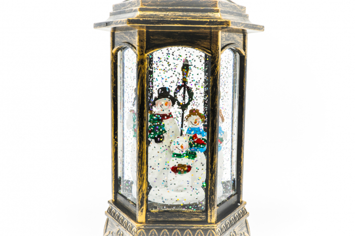 Ornament tip felinar hexagonal care lumineaza cu 3 oameni de zapada [2]