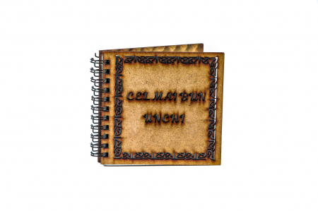 Cadouri pentru EL - Agenda 10x10 personalizata din lemn - Cel mai bun unchi!