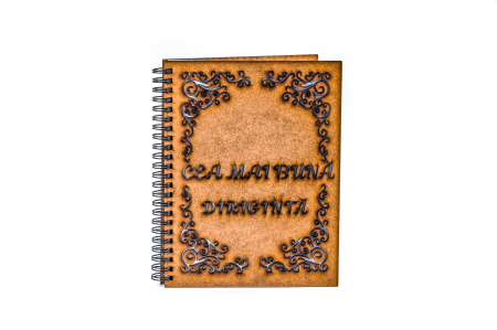Agenda A5 personalizata din lemn - Cea mai buna diriginta! [1]