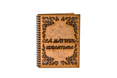 Agenda A5 personalizata din lemn - Cea mai buna educatoare! [1]
