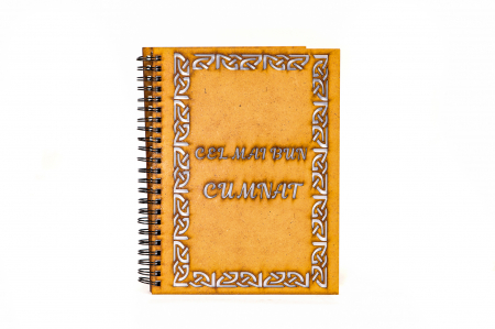 Agenda A5 personalizata din lemn - Cel mai bun cumnat! [1]