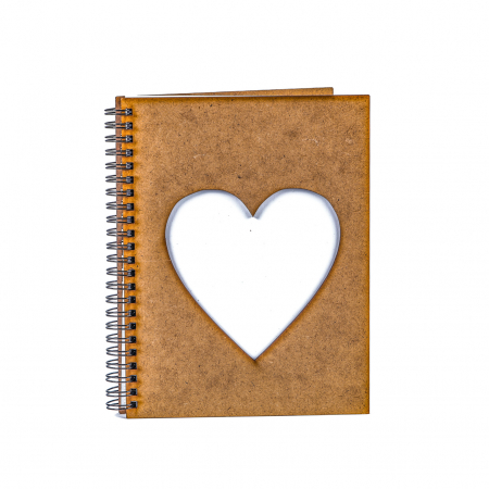 Cadouri pentru EA - Agenda A5 personalizata din lemn cu Inima Decupata